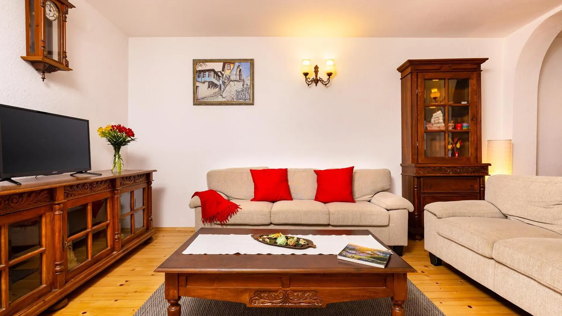 فندق The House With The Piano بلوفديف 0*,  بلغاريا